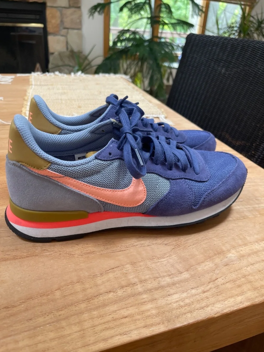 Nike retro